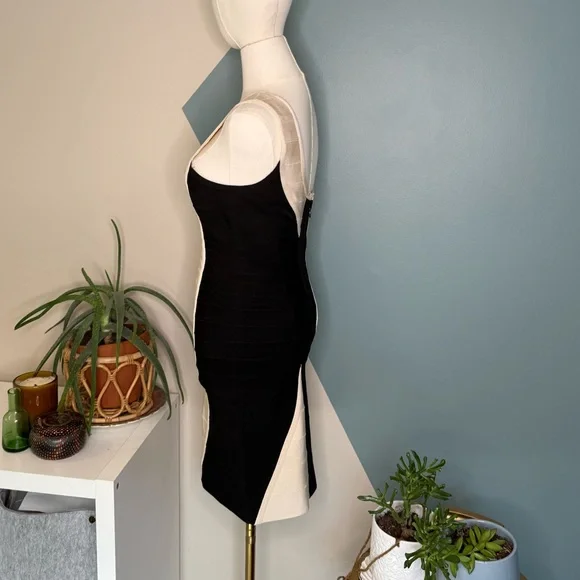 Herve Leger Marina Bandage Off The Shoulder Dress Large NWT Blush Pink - Picture 3 of 11